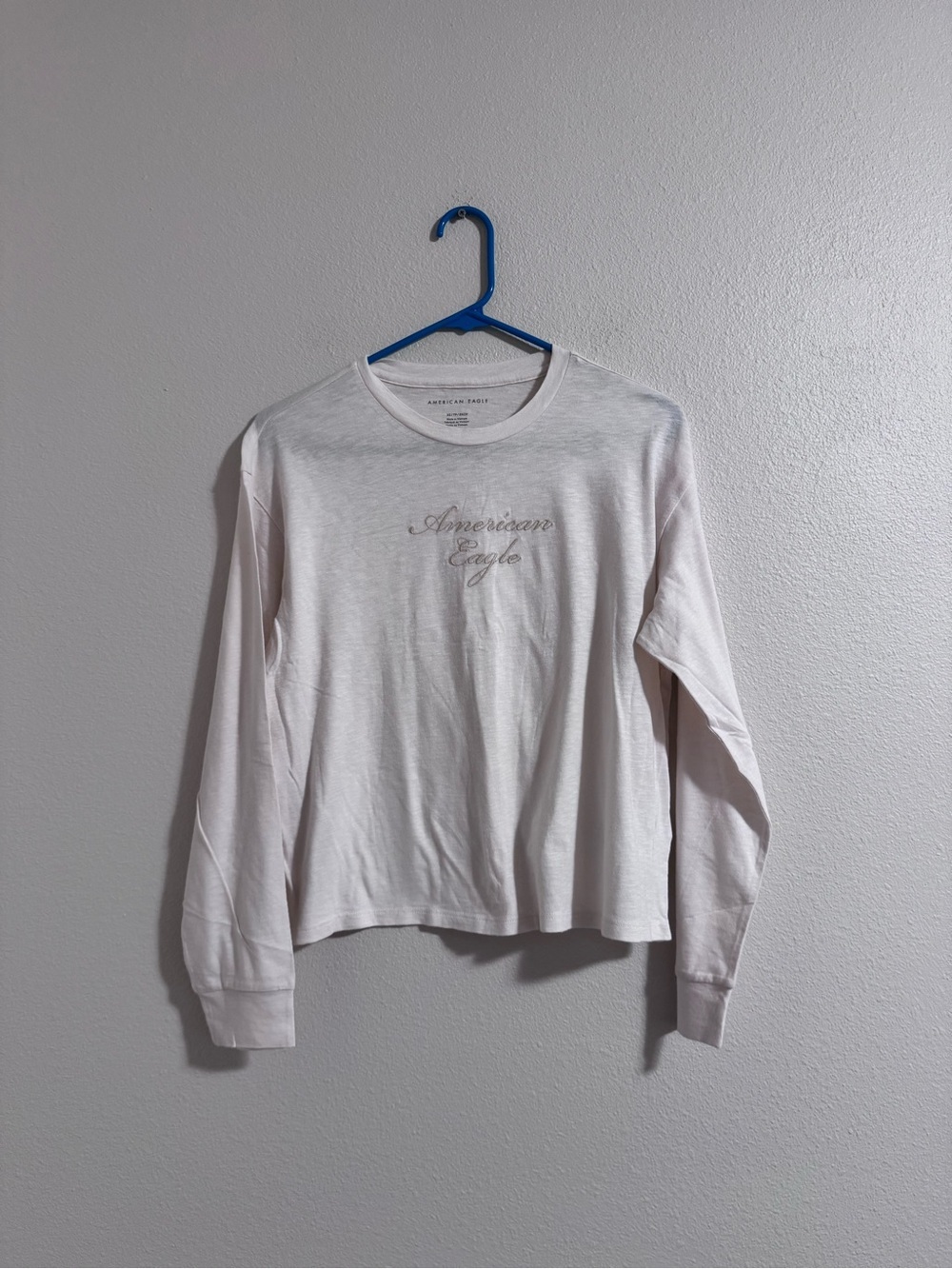 NWT American Eagle white Long Sleeve Logo Tee